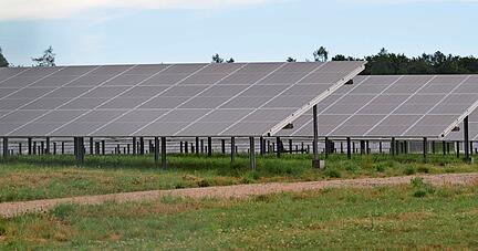 Am Seehaus in Widdern steht bereits diese Freiland-Photovoltaikanlage.  Jetzt auch eine in Unterkessach gebaut werden.