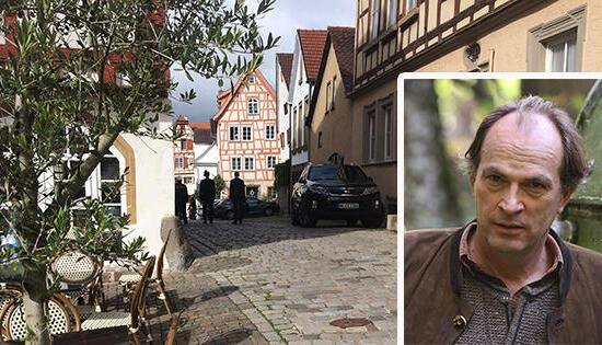 Der bekannte Schauspieler Herbert Knaup ist bei den Dreharbeiten dabei. Fotos: Hoffmann/dpa