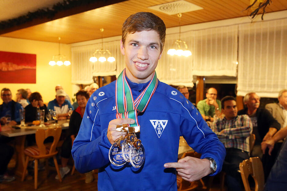 Empfang dreifacher Inline-Weltmeister J&ouml;rg Bertsch in Degmarn