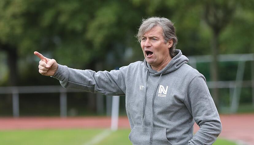 Lautstarke Kommandos geben künftig andere: Walter Thomae ist nicht mehr Trainer in Neckarsulm. Lautstarke Kommandos geben künftig andere: Walter Thomae ist nicht mehr Trainer in Neckarsulm.