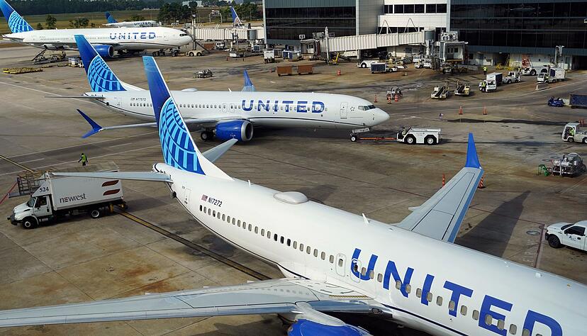 Die hohen Kerosin-Preise machten einige Flugstrecken von United Airlines unrentabel. (Archivbild) Die hohen Kerosin-Preise machten einige Flugstrecken von United Airlines unrentabel. (Archivbild)