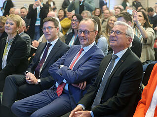 Bundeskanzler Friedrich Merz in Bad Rappenau: Prominenter Besuch sorgt f&uuml;r gro&szlig;es Interesse