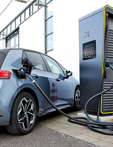 In Deutschland wurden von Januar bis September rund 600.000 Elektrofahrzeuge neu zugelassen - das ist ein Plus von 46,6 Prozent. In Deutschland wurden von Januar bis September rund 600.000 Elektrofahrzeuge neu zugelassen - das ist ein Plus von 46,6 Prozent.