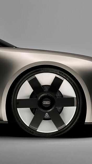 An der Studie Audi Concept C sind 21-Zöller montiert. Sie besitzen eine Optik, die man so vom Hersteller bislang nicht gesehen hat.