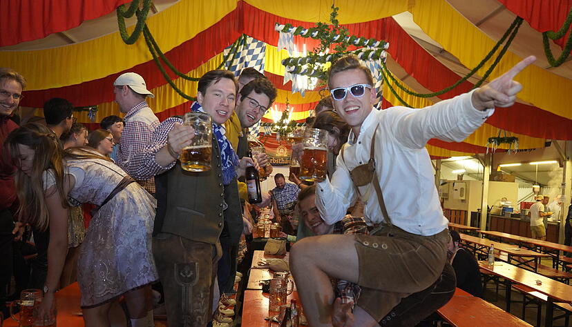 Wert Wies’n in Künzelsau: Die Party kann losgehen. Wert Wies’n in Künzelsau: Die Party kann losgehen.