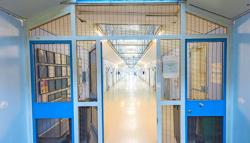 Wann sind die Zellen offen, wann ist Arbeitsbeginn, wann haben die Insassen Freizeit? Der Alltag im Heilbronner Gef&auml;ngnis ist minuti&ouml;s durchgeplant.
Foto: Archiv/Berger