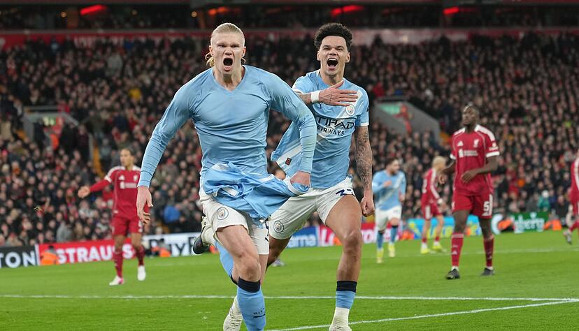 Manchester City siegt sp&auml;t.