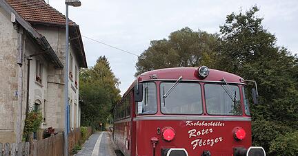 Das Votum im Kreistag fiel mit großer Mehrheit: Der Landkreis Heilbronn steht hinter der Reaktivierung der Krebsbachtalbahn.
Foto: Archiv/Czogalla