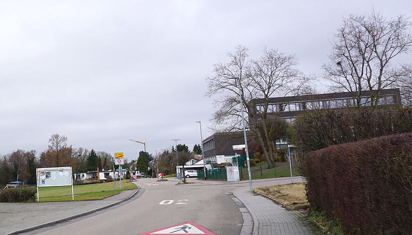Anwohner und die Michael-Beheim-Schule w&uuml;nschen sich mehr Verkehrssicherheit in der K&uuml;mmelstra&szlig;e. Tempo 30 wird dort selten eingehalten.