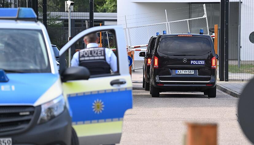 Ein mutmaßlicher Iran-Spion ist jetzt in U-Haft. Ein mutmaßlicher Iran-Spion ist jetzt in U-Haft.