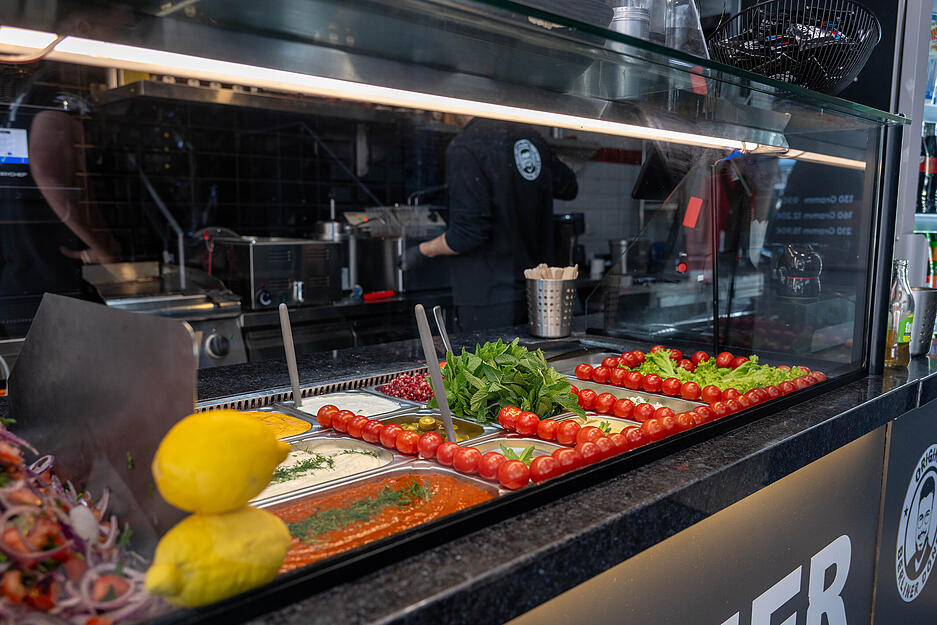 Bei der Er&ouml;ffnung im Wollhaus hatten die Restaurant-Betreiber gleich an drei Tagen den D&ouml;ner f&uuml;r einen Cent angeboten.