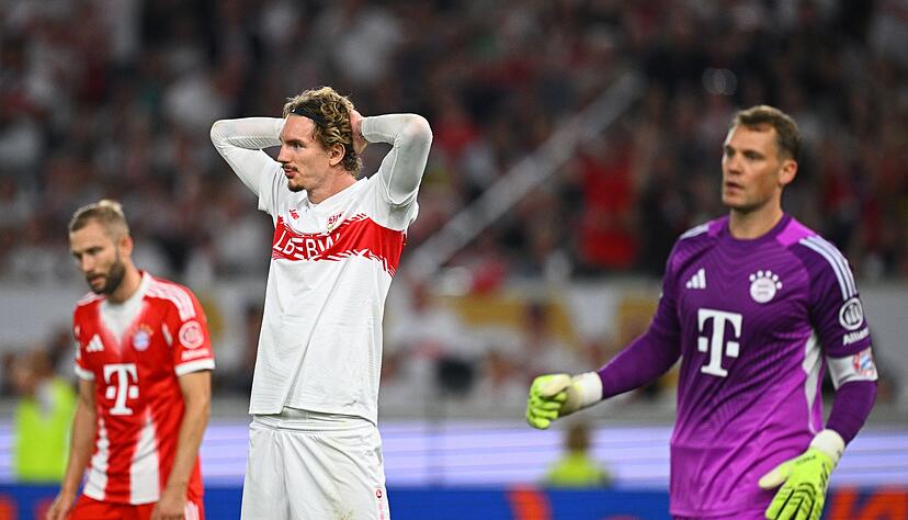 Nick Woltemade scheiterte in H&auml;lfte eins an Manuel Neuer (r).