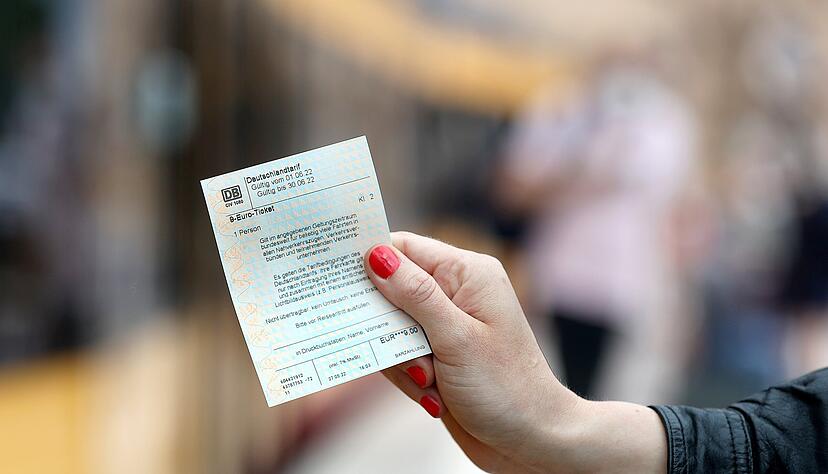 Die Stimme-Redaktion hat mehreren Leserinnen und Lesern das 9-Euro-Ticket finanziert. Zeit für eine Bilanz.