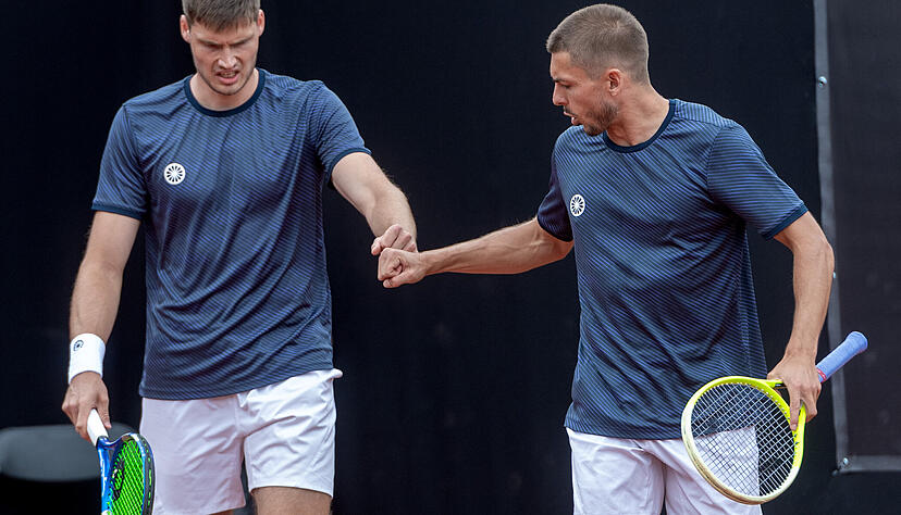 Nicht den Kopf h&auml;ngen lassen: Jakob Schnaitter (rechts) und Mark Wallner beim Neckar-Cup 2025 in Bad Rappenau.