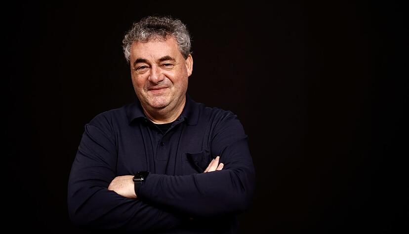 Gerd Nefzer, deutscher Spezialeffekte-K&uuml;nstler, aufgenommen in einem Studio in Potsdam-Babelsberg.