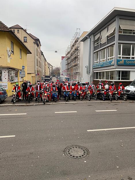 Die Spenden kommen der Audbaugilde zugute, die das Unterstützungszentrum für Wohnungslose betreiben (hinten im Bild). Die Spenden kommen der Audbaugilde zugute, die das Unterstützungszentrum für Wohnungslose betreiben (hinten im Bild).