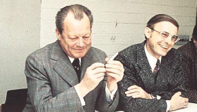 Teilnehmer beim Redaktionsbesuch von Willy Brandt im Jahr 1976. Frank Distelbarth war politisch interessiert, lie&szlig; der Redaktion aber immer den n&ouml;tigen Freiraum.