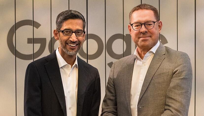 Chefs mächtiger Unternehmen werden Partner: Google-CEO Sundar Pichai (links) und Gerd Chrzanowski, Leiter der Schwarz-Gruppe.