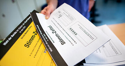 Stimmzettel f&uuml;r eine Kommunalwahl: In Neuenstadt stellt die Kernstadt mit rund 5000 Einwohnern den L&ouml;wenanteil der Sitze im Gemeinderat.
Foto: Julian Ruf