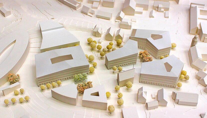 Das Büro Kubus 360 aus Stuttgart gewann den Architekturwettbewerb mit diesem Modell. Der Kreistag stimmte am Montag für den Planungsauftrag.
Fotos: Rößler/privat