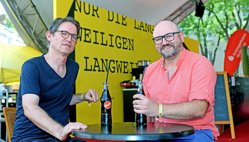 "Junges Theater muss vielf&auml;ltig, divers und politisch sein, wie es Theater generell sein sollte": Martin Borowski (rechts), Winfried Tobias.