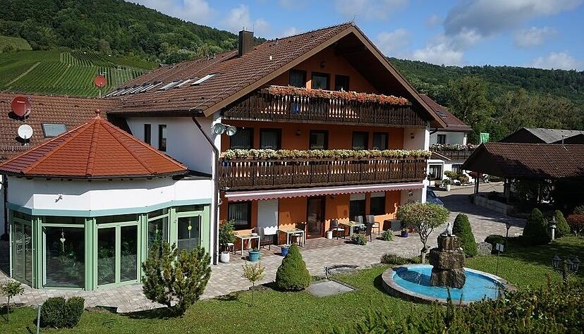 Das Haus Sch&ouml;nblick in Pfedelbach-Untersteinbach betreut psychisch kranke Menschen nach einem Klinikaufenthalt station&auml;r und dauerhaft.