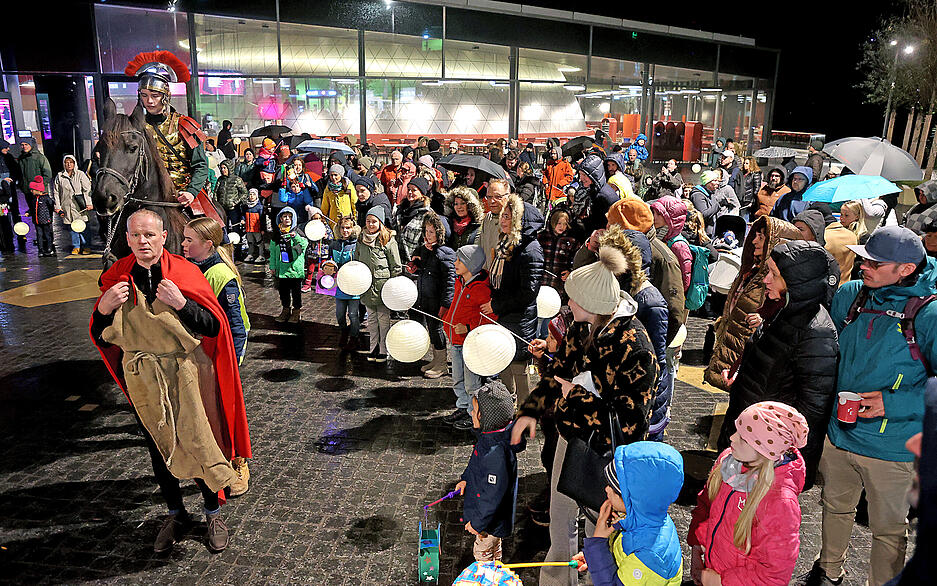 Lichtermeer beim Laternenlauf in Heilbronn
