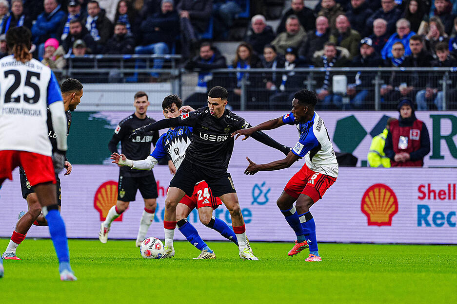 Bilal El Khannouss: Keine schlechte Partie, aber auch keine gute. Der Spielmacher konnte dem Spiel nicht seinen Stempel aufdrücken. Note: 4