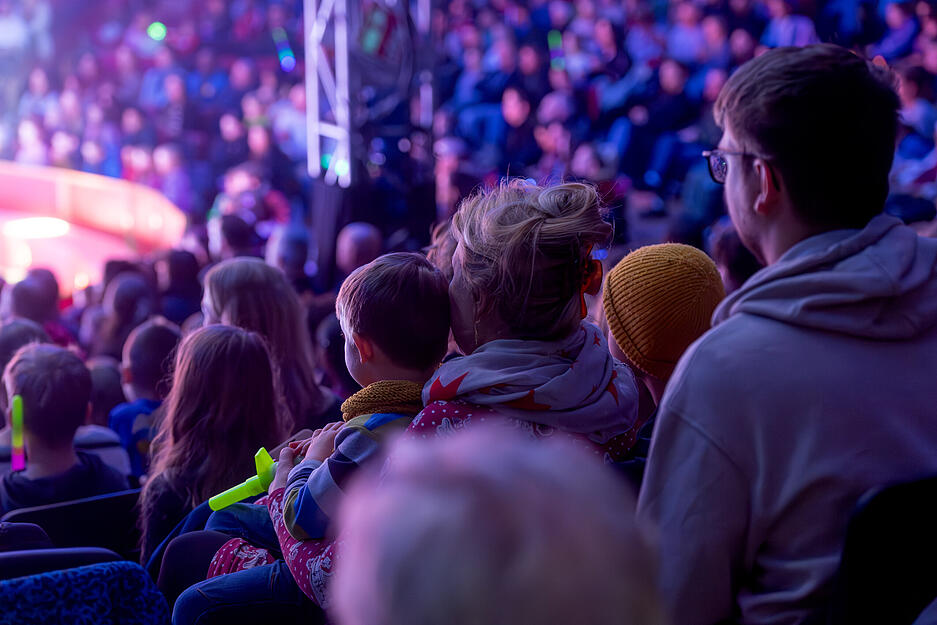 Mit der kostenlosen Sondervorstellung im Zirkuspalast hat der Verein Miteinander e.V. Kindern aus der Region Heilbronn unvergessliche Momente beschert.