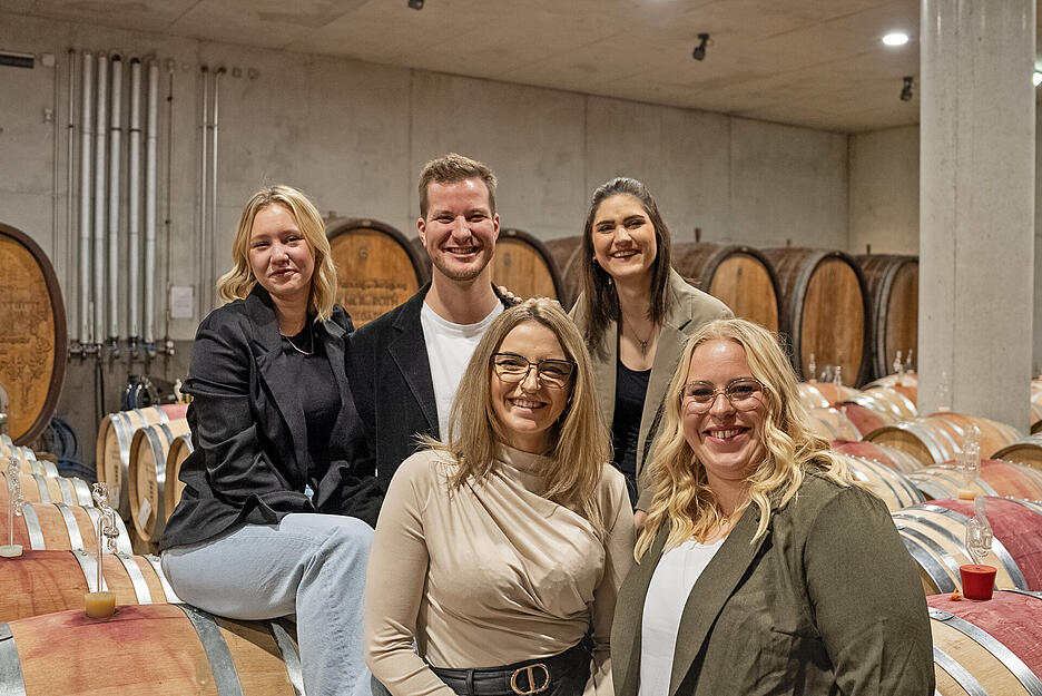 Die 59. Württemberger Weinhoheit wird am 28. November in der Heilbronner Harmonie gewählt.  Vier Frauen und ein Mann haben sich beworben.