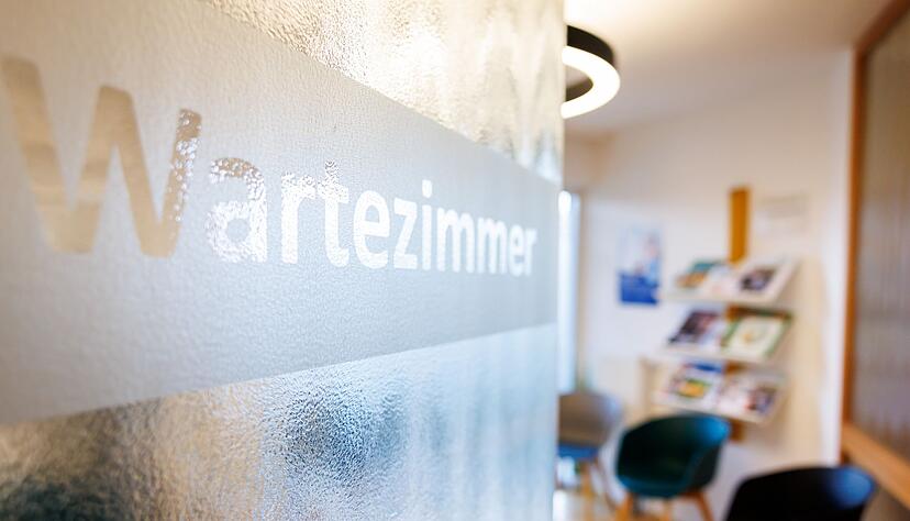 Eine neue Pauschale soll chronisch Kranken Praxisbesuche ersparen. (Archivbild) Eine neue Pauschale soll chronisch Kranken Praxisbesuche ersparen. (Archivbild)