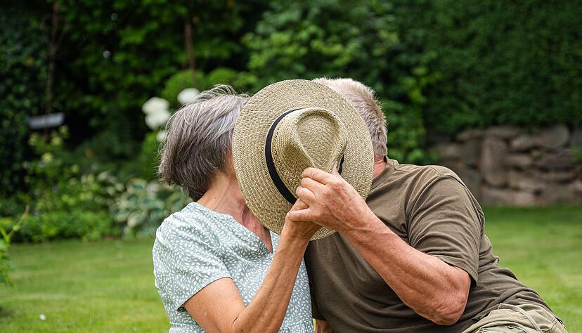 Keine Scham! Eine Prostata-OP kann die Sexualit&auml;t ver&auml;ndern. Gut, wenn Paare offen dar&uuml;ber sprechen.