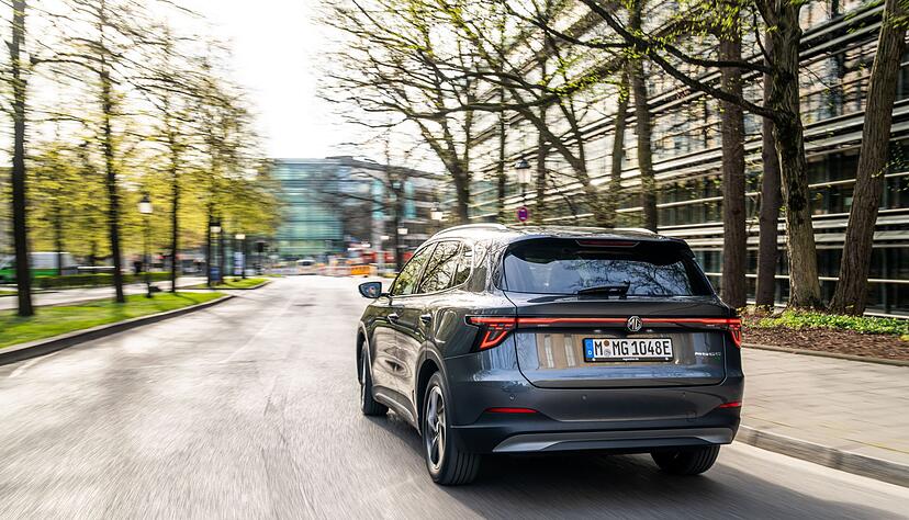 Einen Mittelweg gefunden: Nicht zu hart und nicht zu weich ausgelegt - so taugt der MG f&uuml;r unaufgeregtes Fahren.