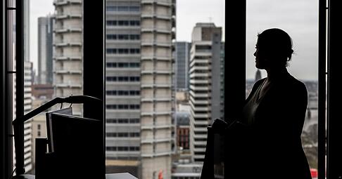 Die Eigenkündigung soll noch ein Geheimnis bleiben? Das können Arbeitgeber in der Regel nicht verlangen.