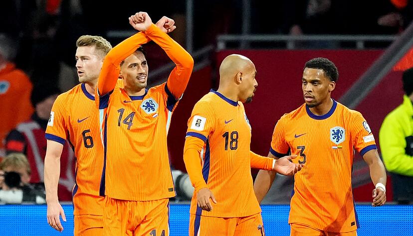 Tijjani Reijnders (vorne) brachte die Niederländer in Führung