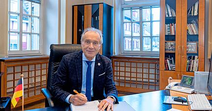 Rolf Kieser ist Bürgermeister bis zur letzten Sekunde. Der 67-Jährige leitet seit 32 Jahren die Geschicke der Stadt Brackenheim.
Foto: Mario Berger