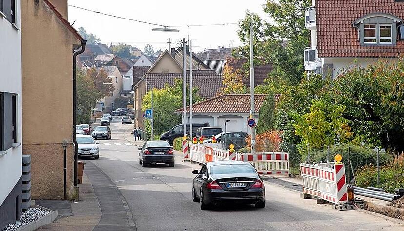 Die Finkenbergstra&szlig;e f&uuml;hrt von Bad Wimpfen in den Ortskern von Biberach. Wegen starkem Verkehr und Leitungsarbeiten bekommt sie neue Bel&auml;ge.
Foto: Archiv/Veigel