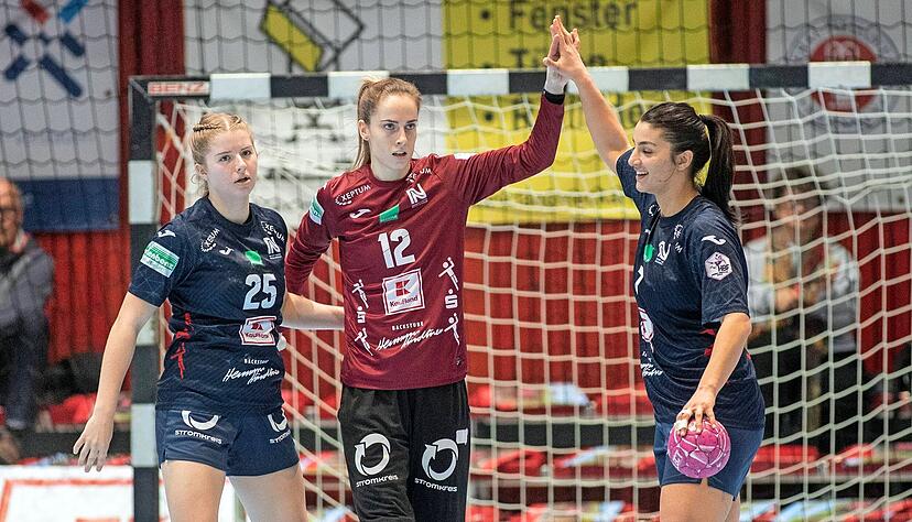 Wollen am Samstag gemeinsam den Abstiegsrelegationsplatz verlassen (von links): Neckarsulms Rückraum-Akteurin Nina Engel, Nationaltorhüterin Sarah Wachter und Spielmacherin Fatos Kücükyildiz. Wollen am Samstag gemeinsam den Abstiegsrelegationsplatz verlassen (von links): Neckarsulms Rückraum-Akteurin Nina Engel, Nationaltorhüterin Sarah Wachter und Spielmacherin Fatos Kücükyildiz.