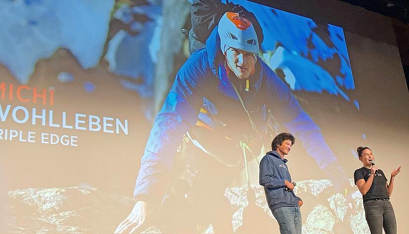 "Triple Edge" heißt der Film, der am Montagabend als spannender Teil der EOFT in Heilbronn gezeigt wurde: Was so schwierig an der Trilogie im Winter war, das erklärt Michael Wohlleben Moderatorin Lisa und dem Publikum.
Foto: Yvonne Tscherwitschke "Triple Edge" heißt der Film, der am Montagabend als spannender Teil der EOFT in Heilbronn gezeigt wurde: Was so schwierig an der Trilogie im Winter war, das erklärt Michael Wohlleben Moderatorin Lisa und dem Publikum.
Foto: Yvonne Tscherwitschke