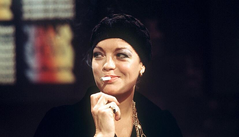Romy raucht - vor 50 Jahren war sowas im Fernsehen kein Problem. (Archivbild) Romy raucht - vor 50 Jahren war sowas im Fernsehen kein Problem. (Archivbild)