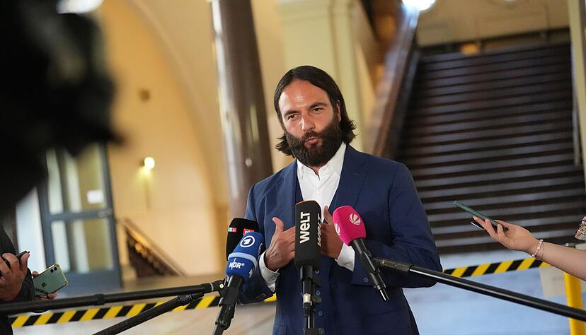 Gegen Christina Blocks Verteidiger Ingo Bott ermittelt die Hamburger Staatsanwaltschaft wegen Missbrauchs von Titeln. (Archivbild)