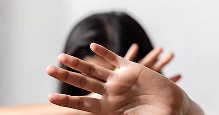 Mindestens zehn M&auml;dchen sollen einer Bande angeh&ouml;ren, die seit Juli in zahlreichen F&auml;llen andere junge Frauen in Heilbronn attackiert hat.
Foto: eakgrungenerd/stock.adobe.com