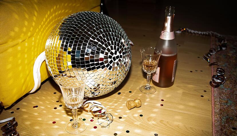 Nach einer durchzechten Nacht k&ouml;nnen Elektrolyte am n&auml;chsten Morgen den Kater etwas lindern.