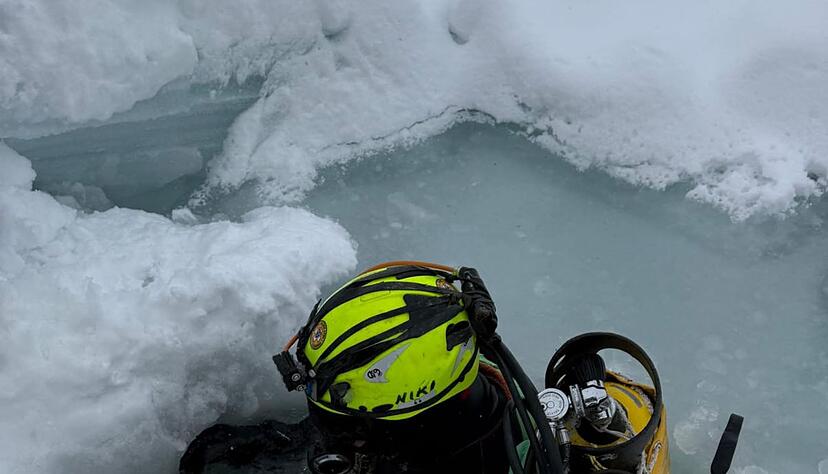 Auch die Suche von Tauchern brachte keinen Erfolg.