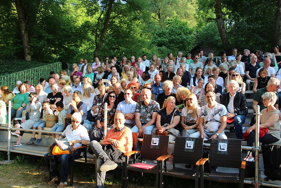 Premiere Theater im Fluss Künzelsau