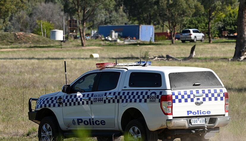 Polizisten nahmen einen mutma&szlig;lichen Polizistenm&ouml;rder fest.