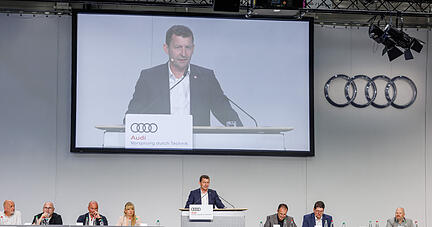 „Wir müssen die Werkbelegung endlich rund machen. Der potenzielle elektrische Nachfolger des Audi A8 muss zu uns nach Neckarsulm“, sagte Gesamtbetriebsrat Rainer Feigenspan.