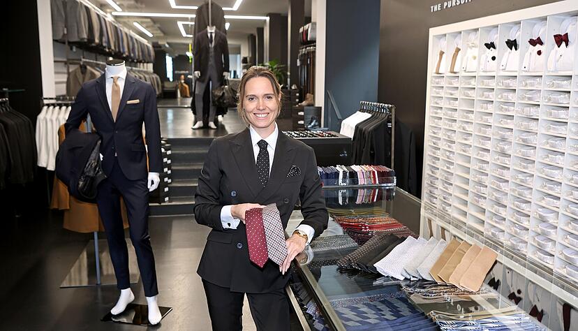 Melanie Grümmer, Store Managerin bei dem Bekleidungsgeschäft Pursuits, trägt selbst gern Krawatte.