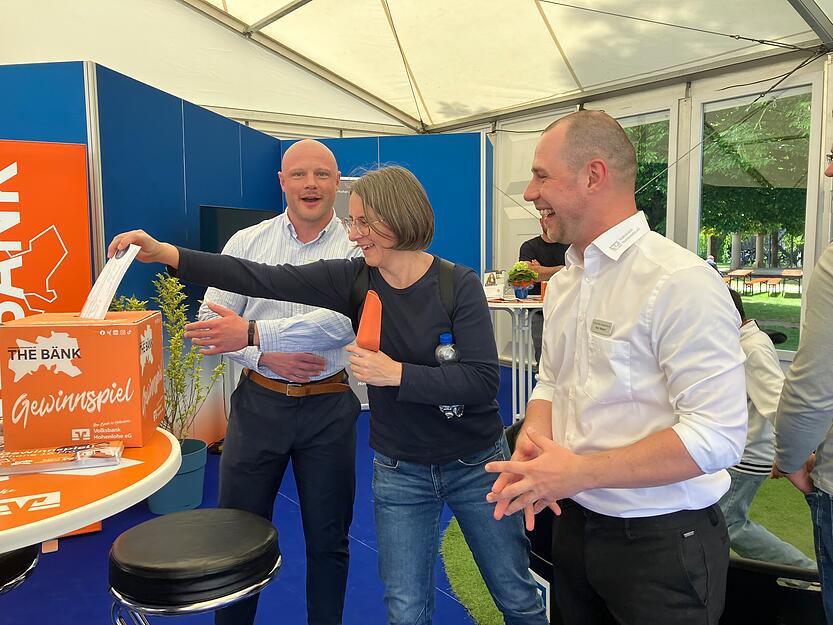 Die &Ouml;hringer Messe vor und in der Kultura ist an allen Tagen gut besucht.