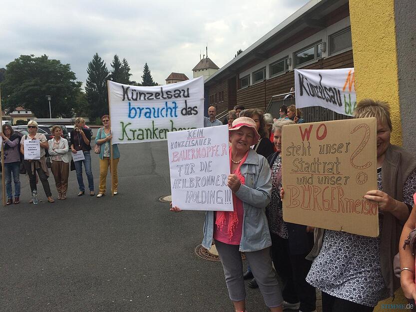 Demo für Erhalt des Künzelsauer Krankenhauses Demo für Erhalt des Künzelsauer Krankenhauses